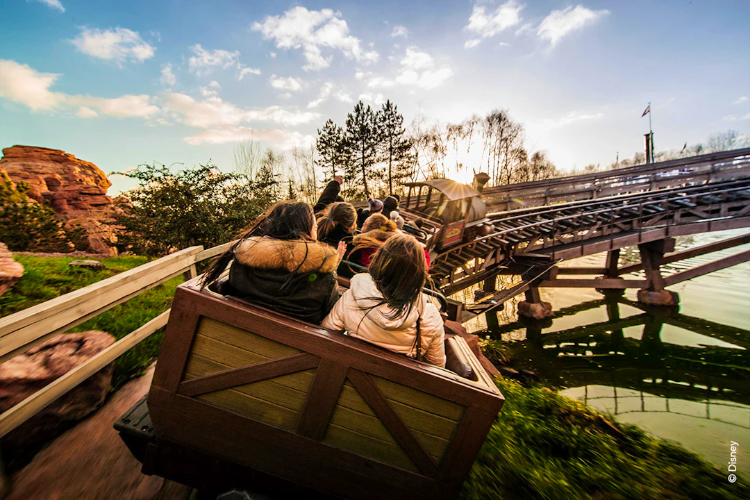 Disneyland Paris Round Trip Transfer from Paris City Centre Category